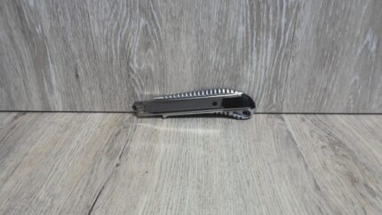 Abbrechmesser 18mm Metall